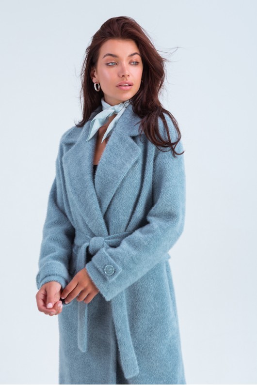 304_goluboy3-530x795